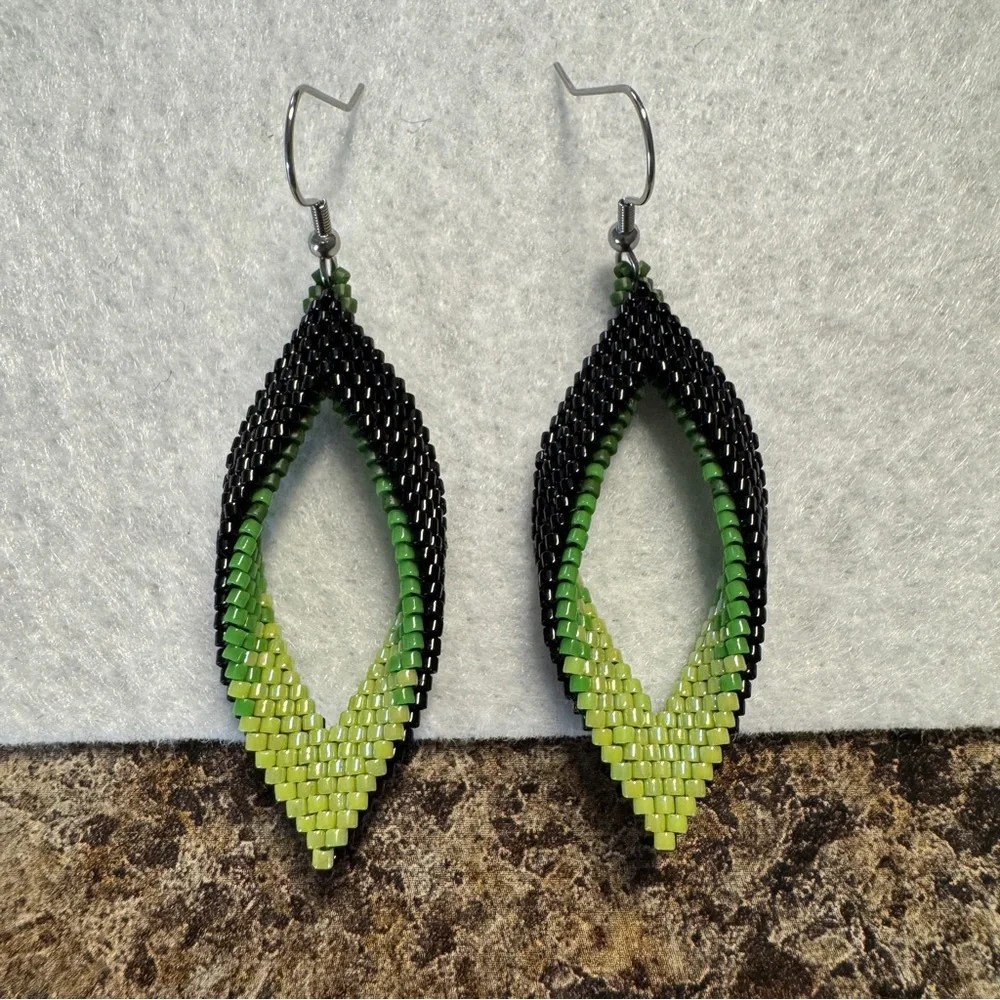 Green Black Folded Leaf Petal Seed Bead‎ Earrings Handmade Elegant Jewelry